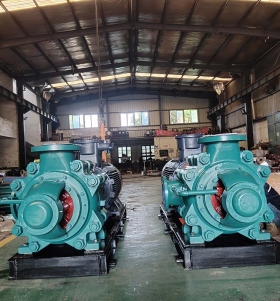 这是两台D280-65*2泵带底带防爆电机的水泵已装配完成，今天发往郴州煤矿，感谢老客户的支持